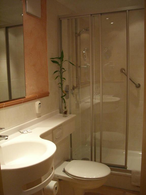 Hotel Stadt Suhl Zella-Mehlis Habitación foto